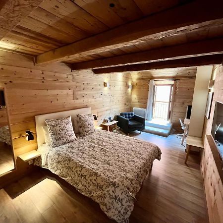 Suite "Chalet" Dans Maison De Village La Brigue Luaran gambar