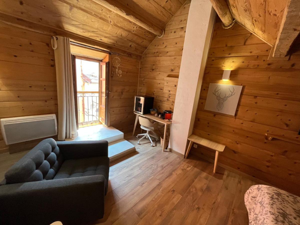 Suite "Chalet" Dans Maison De Village La Brigue Luaran gambar